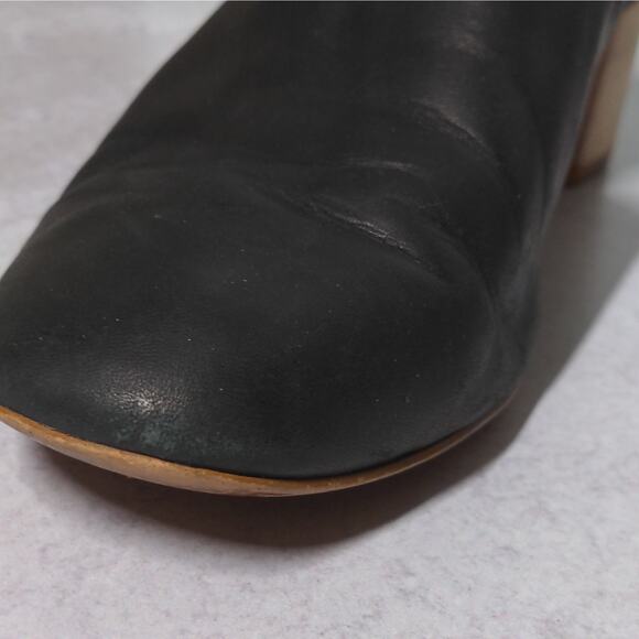 Madewell Black Lowcut Bootie – Size 6.5 – Minor Flaws - Picture 6 of 16